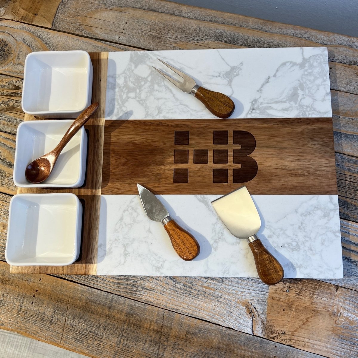 Unique Personalized Custom Logo Entertainers Tray Customized Cutting Board Gifts for Men by Groovy Guy