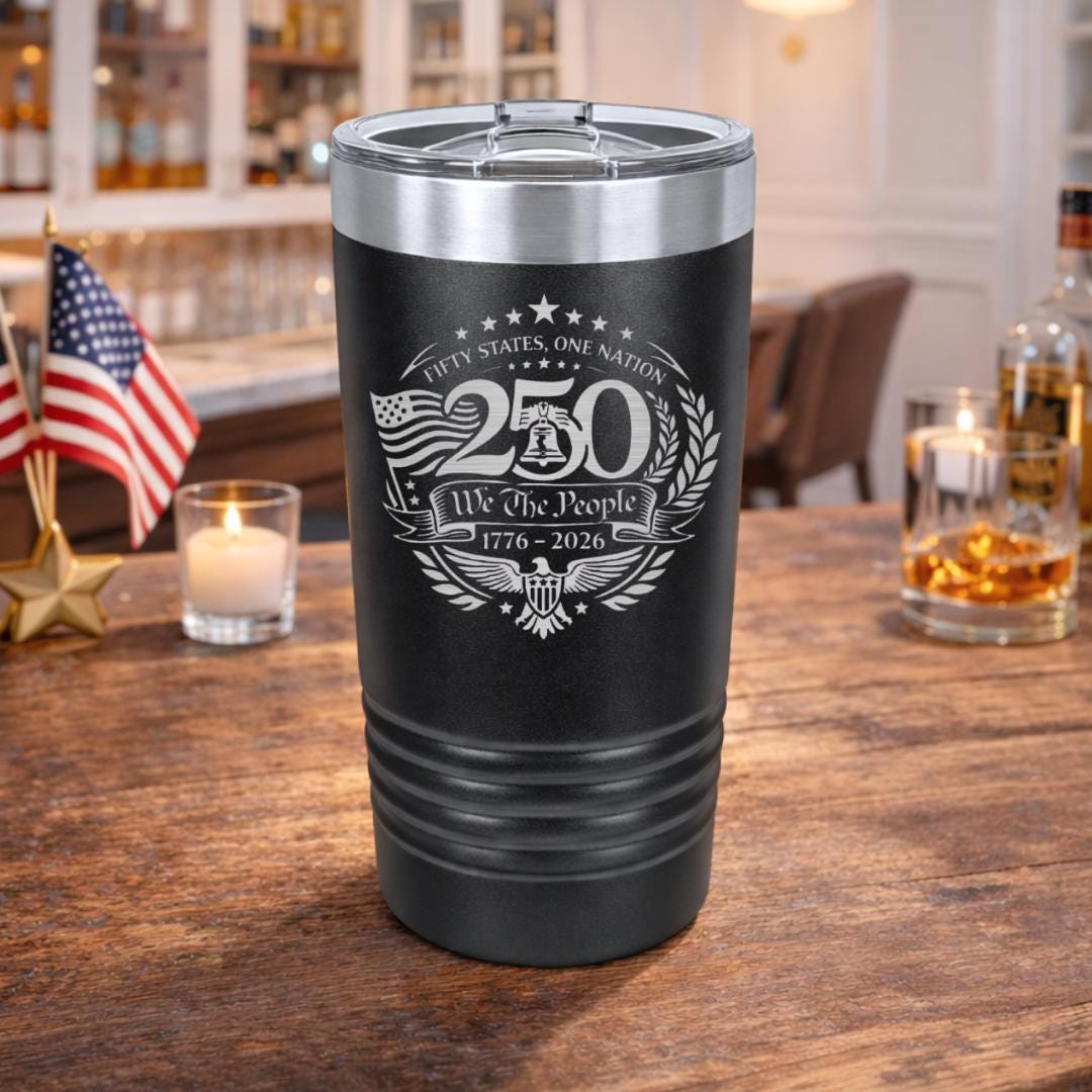 Double-wall vacuum-insulated 20 oz tumbler detail
