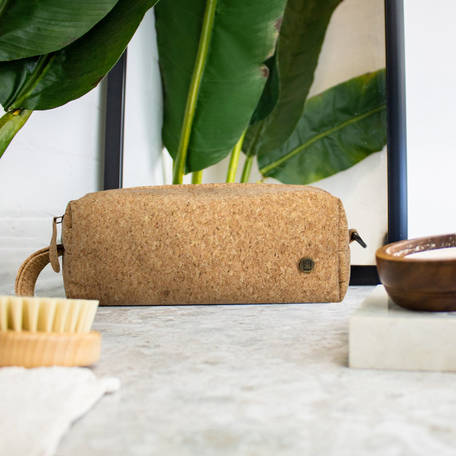 The Classic Vegan Wash Bag