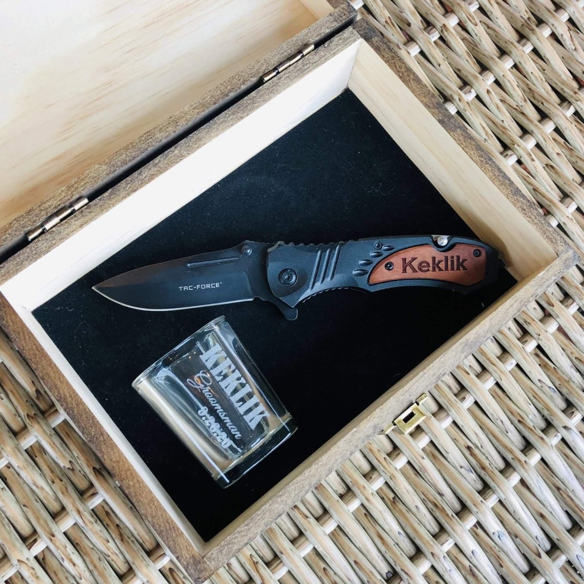 Wedding Groomsmen Gift Box - Engraved Shot Glass and Knife