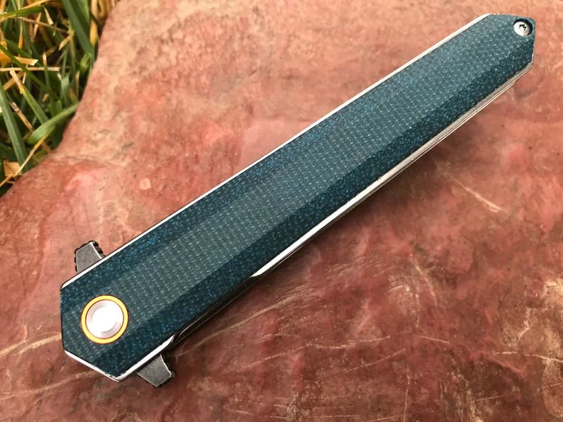 Onyx D2 Steel Folding Knife – Durable Micarta Handle with Deep Pocket Clip for Secure Carry