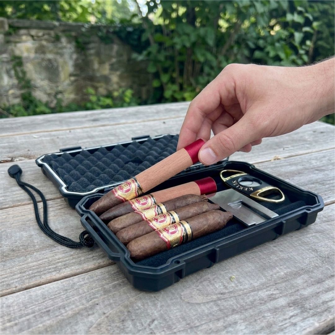 Humidor To Go Cigar Set
