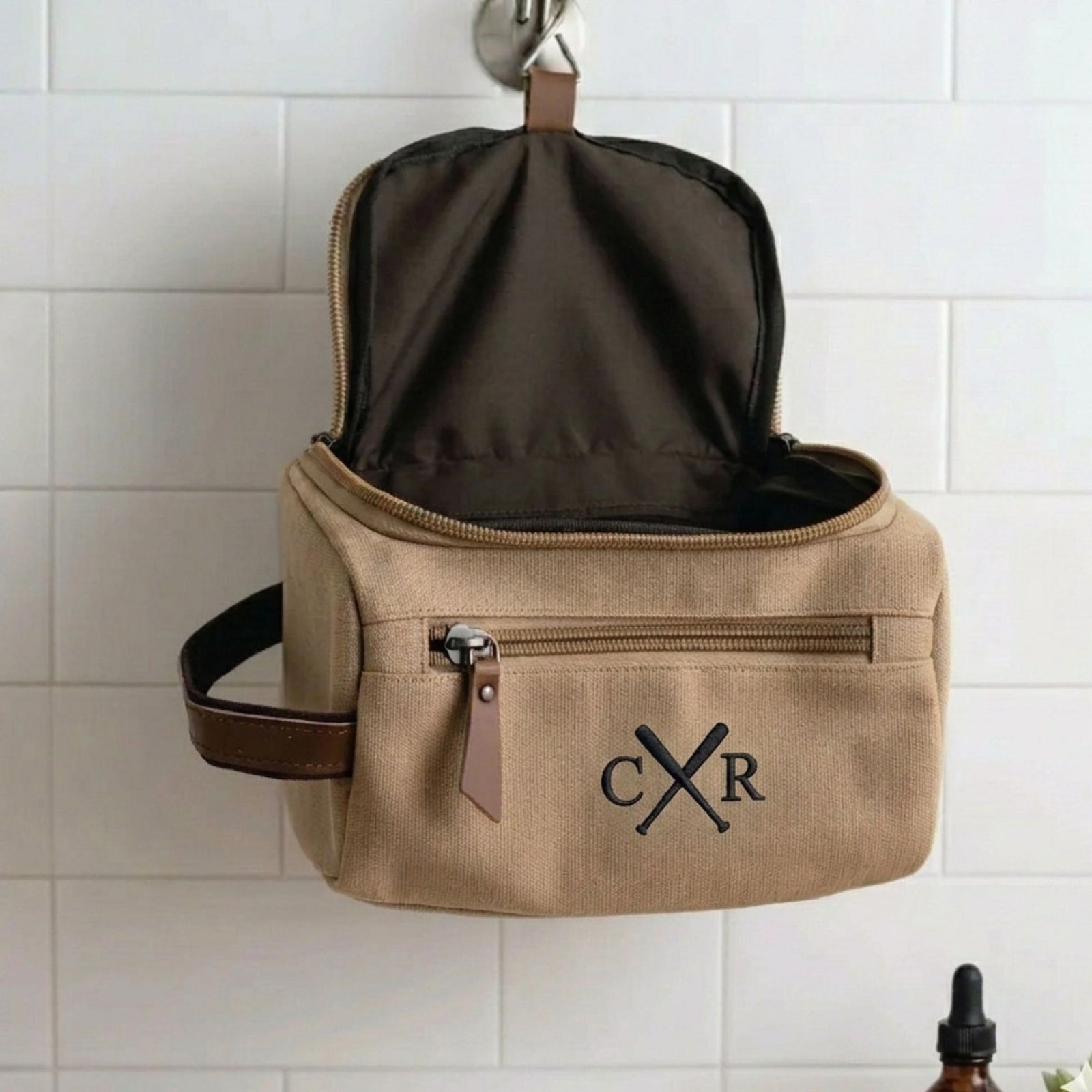 Toiletry bag and dopp kit for baseball players