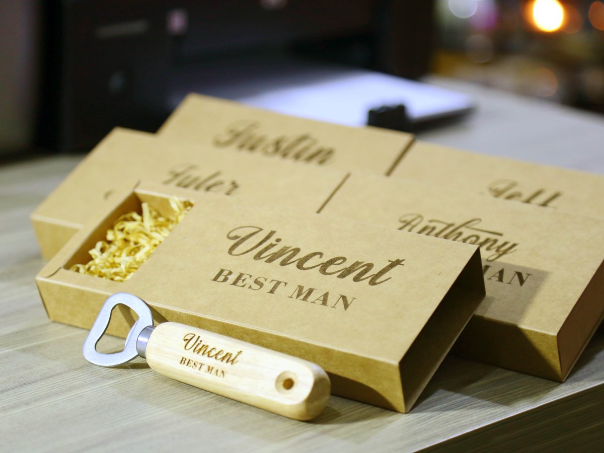 Unique Personalized CapCrush Craftsmanship Customized wine Gifts for Men by Groovy Guy