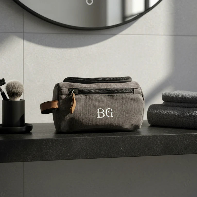 Stylish Personalized Hanging Toiletry Bag for Men