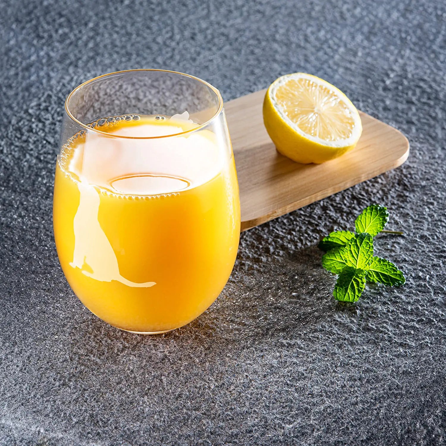 Unique Personalized Labrador Stemless Wine Glasses Set Customized Wine Glass Gifts for Men by Groovy Guy