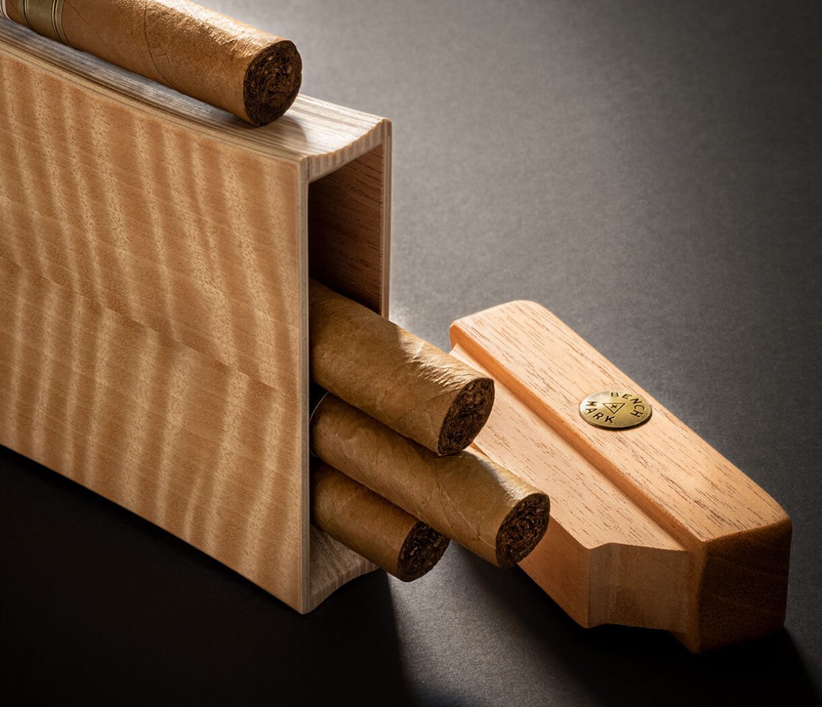 Fiddleback Anigrè Travel Cigar Humidor