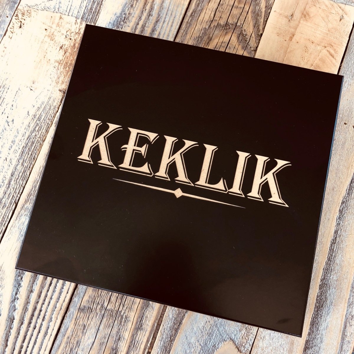 Luxury Cigar & Whiskey Gift Set - Personalized Cigar Humidor and Accessories