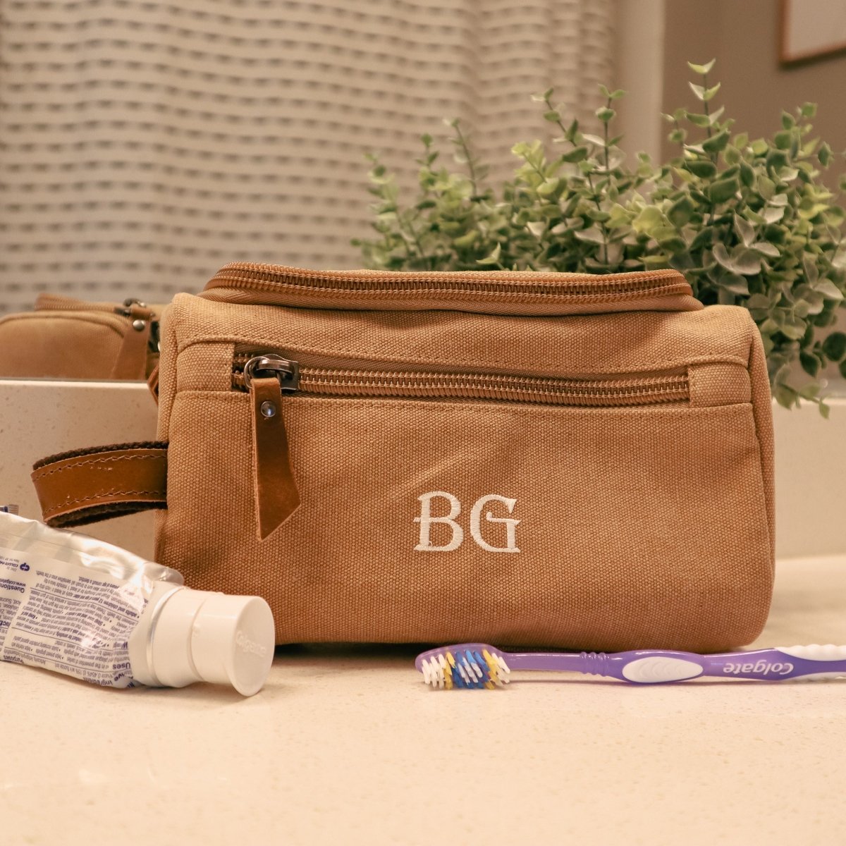 Personalized Men’s Toiletry Bag