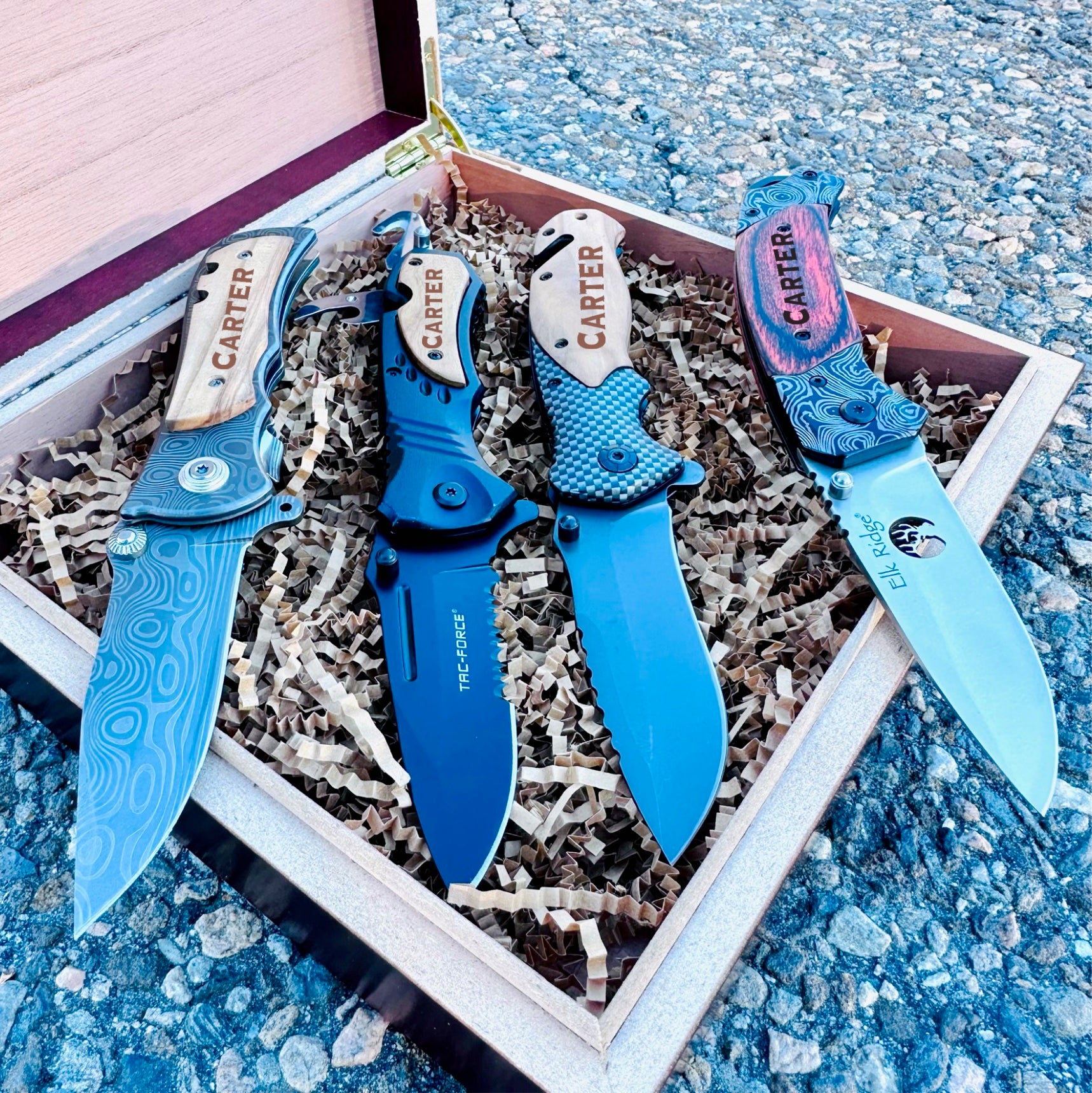 First Look: True Knives DAV Gift Set