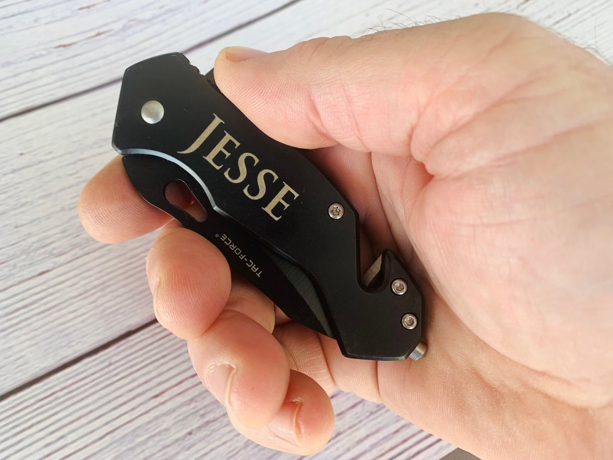 Unique Personalized Blade in the USA Customized Groomsmen Knives Gifts for Men by Groovy Guy