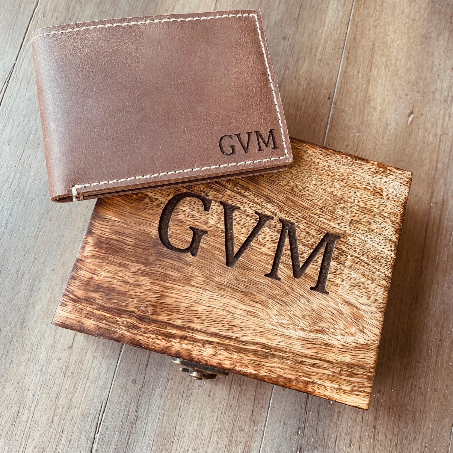 Personalized Leather Wallet - Engraved Leather Wallet Initial/Name
