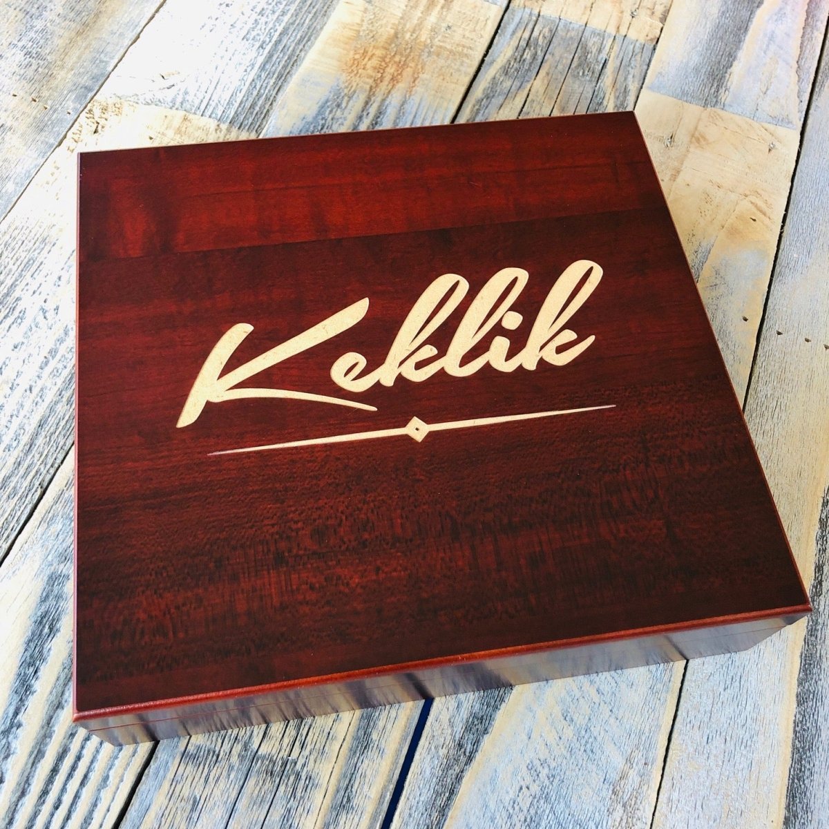 Personalized Cigar Humidors & Custom Humidor Boxes - Groovy Guy Gifts