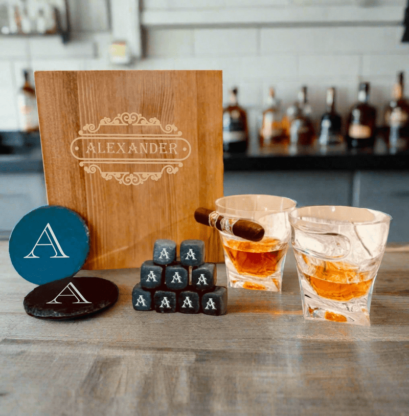 100+ Whiskey Gift Sets | Custom Whiskey Boxes & Decanters - Groovy Guy ...